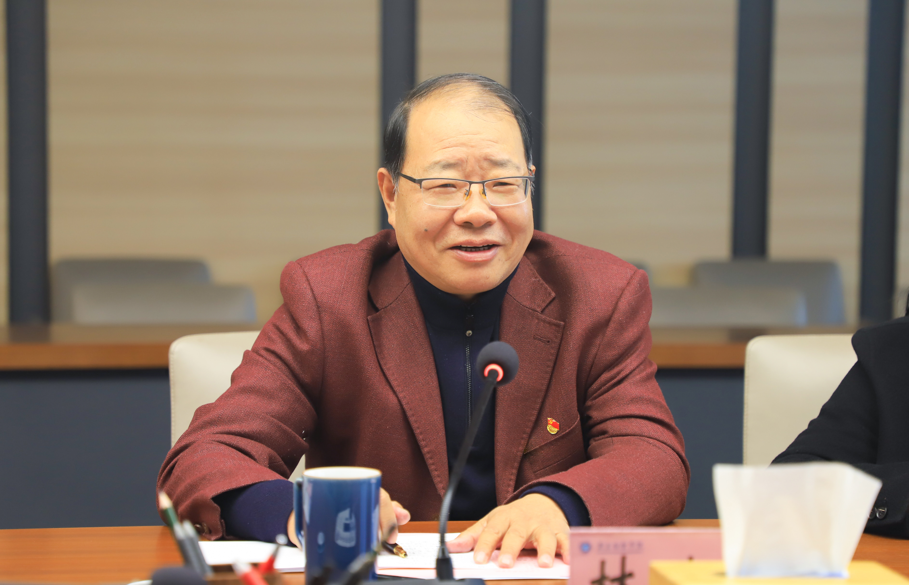 书记(修改).jpg 书记(修改).jpg