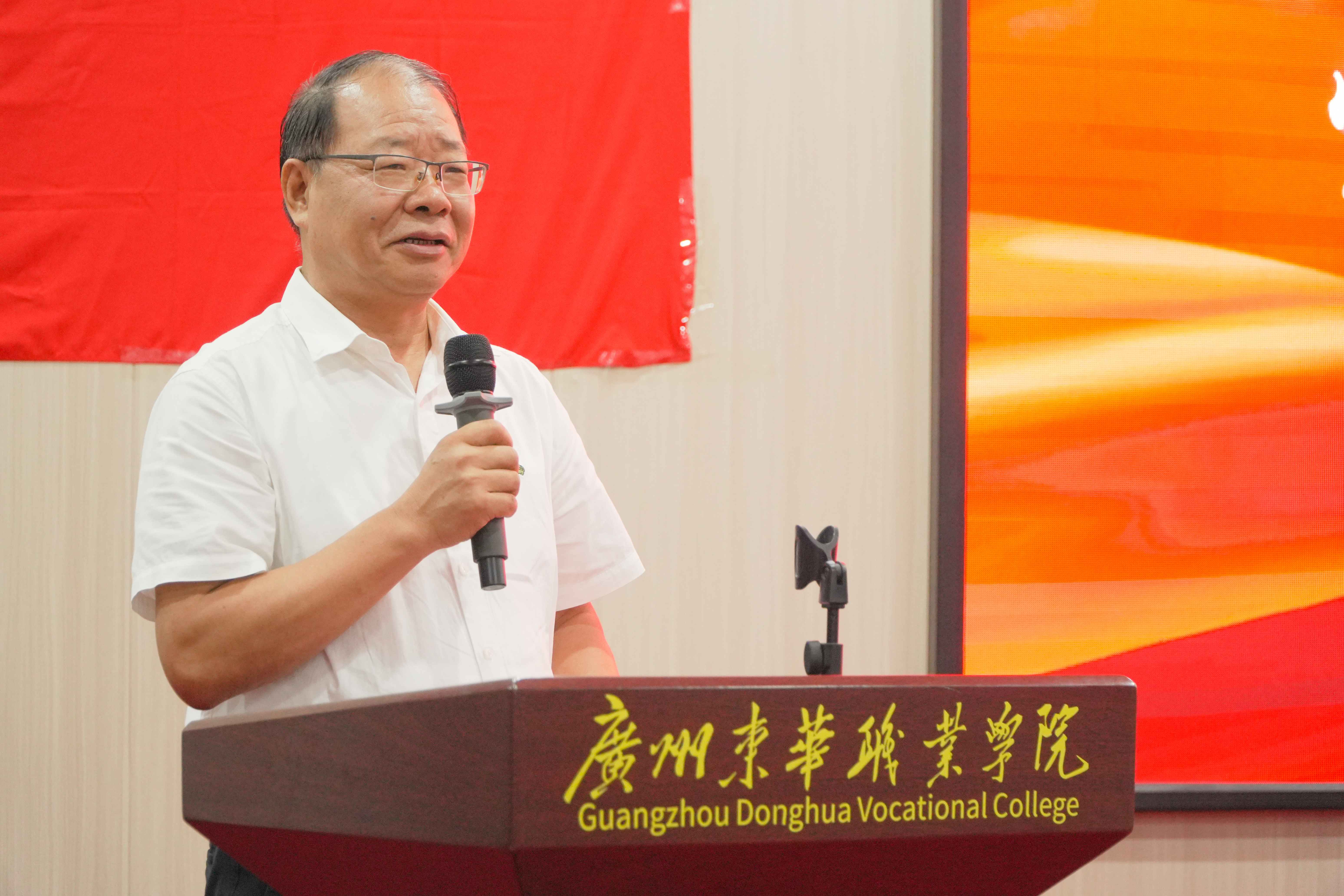 结业-34.jpg 结业-34.jpg