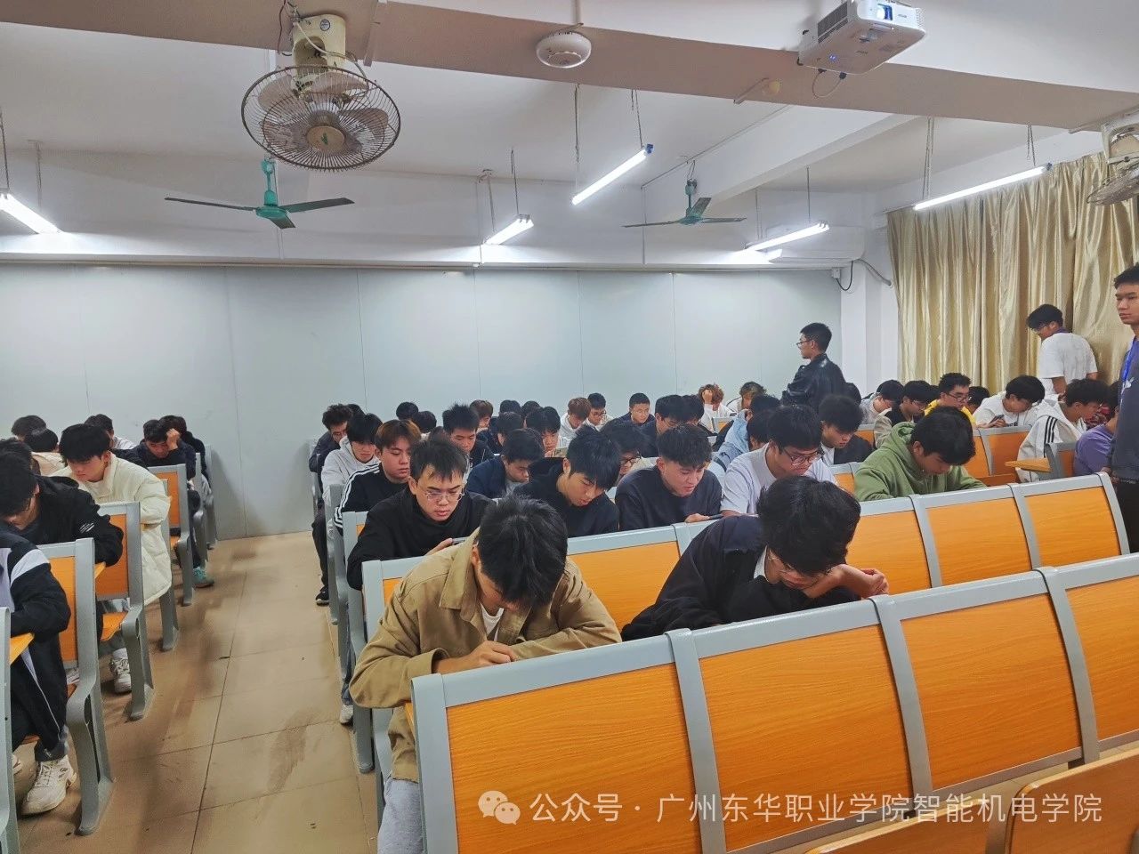 微信图片_20241206203952.jpg 微信图片_20241206203952.jpg