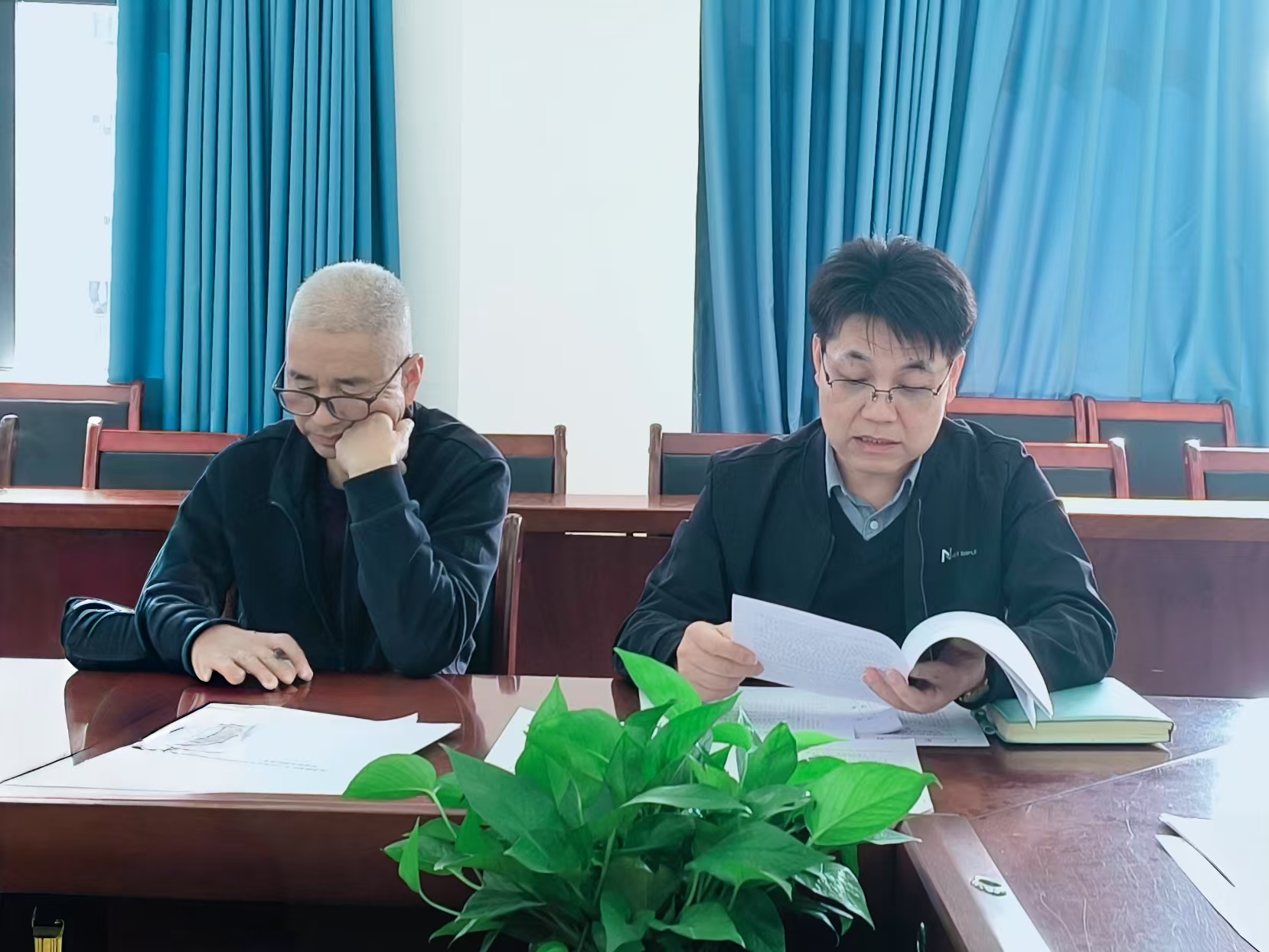 图3 王坚雄副校长解读年检工作.jpg