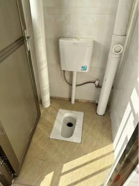 屏幕截图 2025-04-28 183555.png 屏幕截图 2025-04-28 183555.png