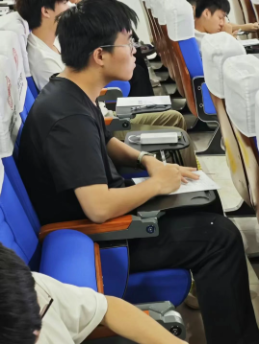 屏幕截图 2025-05-20 130835.png 屏幕截图 2025-05-20 130835.png