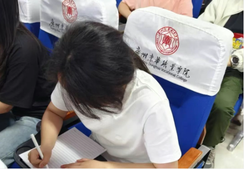 屏幕截图 2025-05-20 133227.png 屏幕截图 2025-05-20 133227.png