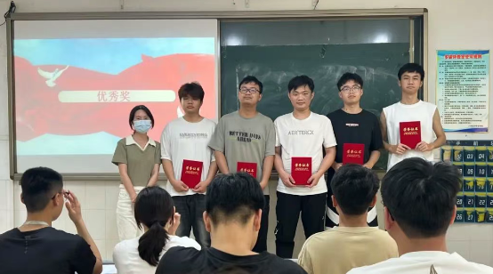 屏幕截图 2025-05-21 222922.png 屏幕截图 2025-05-21 222922.png