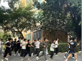 屏幕截图 2025-05-24 191444.png 屏幕截图 2025-05-24 191444.png