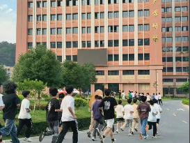 屏幕截图 2025-05-29 184035.png 屏幕截图 2025-05-29 184035.png