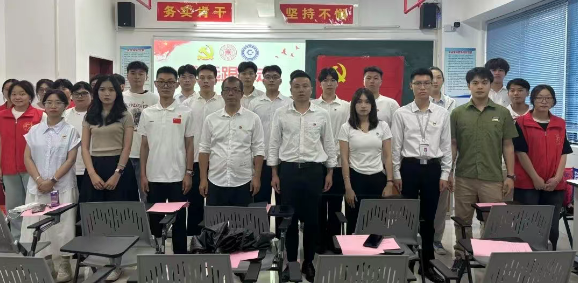 屏幕截图 2025-06-22 232126.png 屏幕截图 2025-06-22 232126.png