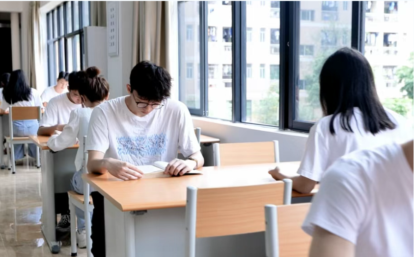 屏幕截图 2025-08-11 210024.png 屏幕截图 2025-08-11 210024.png