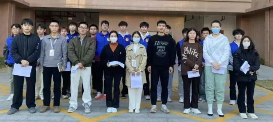 屏幕截图 2025-10-12 215330.png 屏幕截图 2025-10-12 215330.png