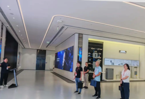 屏幕截图 2025-10-23 220153.png 屏幕截图 2025-10-23 220153.png