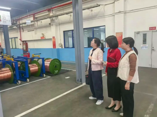 屏幕截图 2025-10-29 225159(1).png 屏幕截图 2025-10-29 225159(1).png