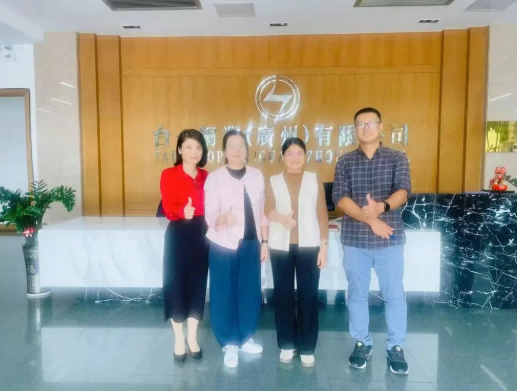 屏幕截图 2025-10-29 225235(1).png 屏幕截图 2025-10-29 225235(1).png