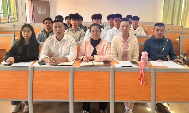 屏幕截图 2025-11-28 233731(1).png 屏幕截图 2025-11-28 233731(1).png