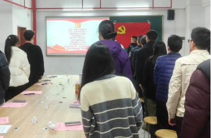 屏幕截图 2025-12-27 181029.png 屏幕截图 2025-12-27 181029.png