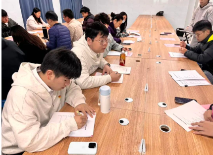 屏幕截图 2025-12-27 181047.png 屏幕截图 2025-12-27 181047.png