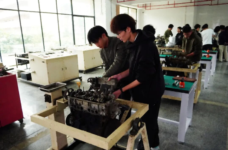 屏幕截图 2025-12-27 183049.png 屏幕截图 2025-12-27 183049.png