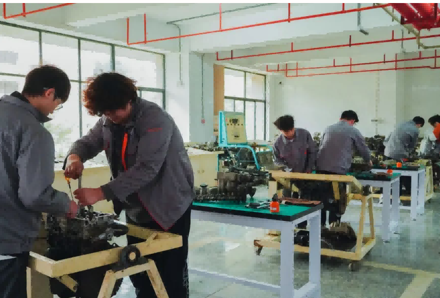 屏幕截图 2025-12-27 183059.png 屏幕截图 2025-12-27 183059.png